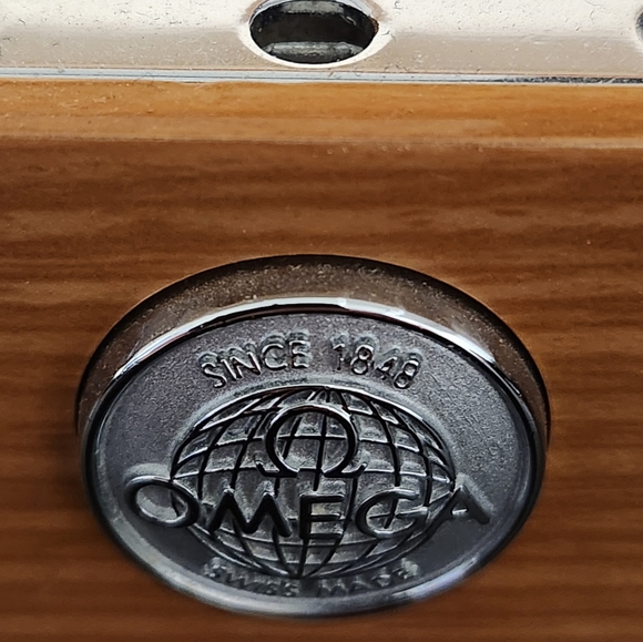 Authentic Omega Seamaster 300m watch box - Picture 8 of 8